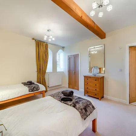 بيت للعطل The Old Chapel *